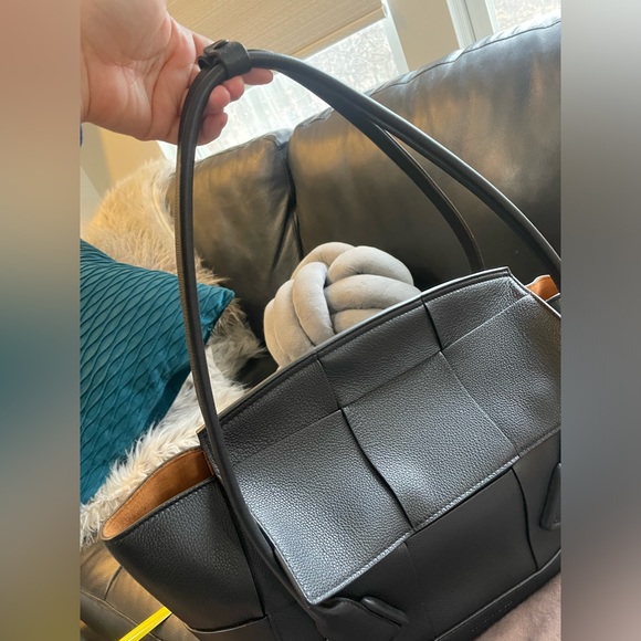 NWT BOTTEGA VENETA ARCO FLAP TOTE MEDIUM - Picture 10 of 11